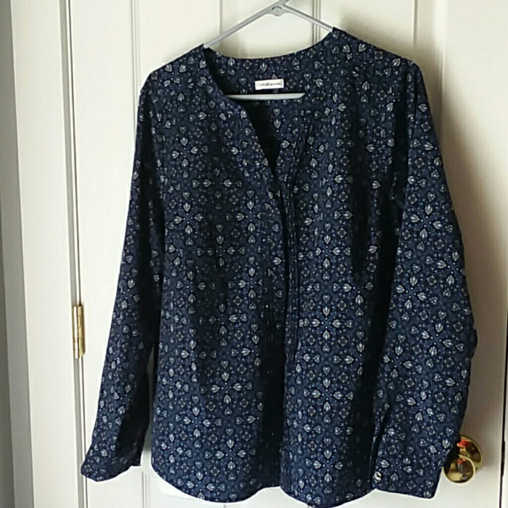 Long sleeve shirt